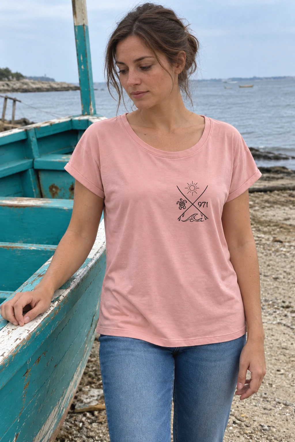 T-shirt rouloté, coupe loose porté : Rose · Surf tortue 971 · Noir