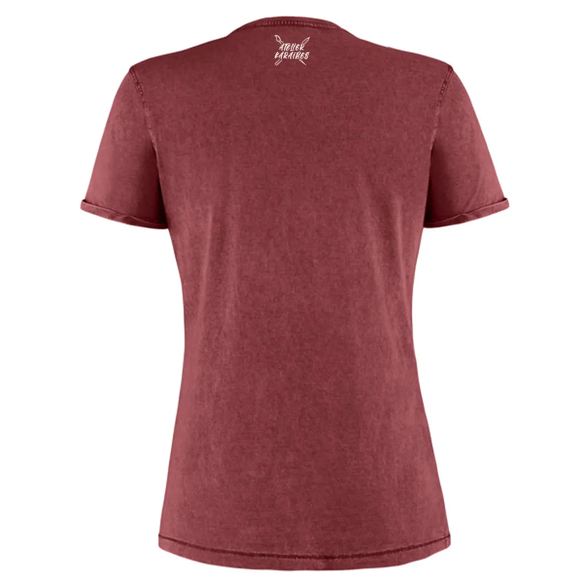 Dos du T-shirt vieilli femme rouge grenat délavé avec le logo Atelier Karaïbes en blanc sous le col